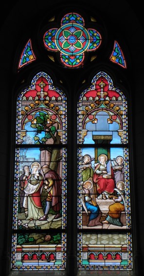 헝가리의 성녀 엘리사벳과 성녀 체칠리아_photo by GO69_in the Church of Saint-Pierre de Domagne_France.jpg
